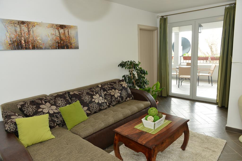 Apartments Kuljace Свети Стефан Екстериор снимка
