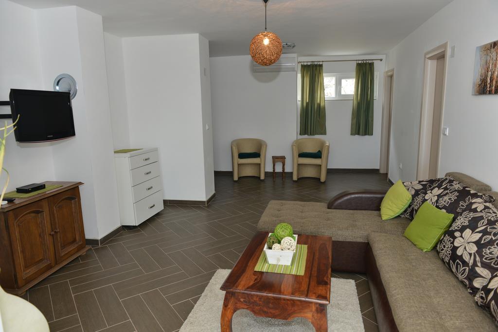 Apartments Kuljace Свети Стефан Екстериор снимка