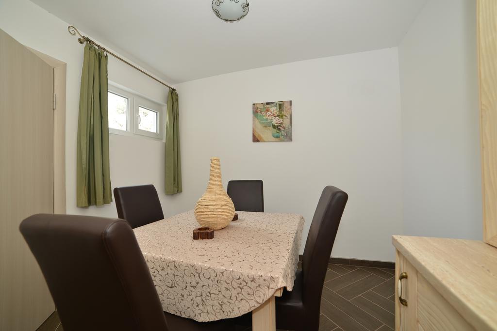 Apartments Kuljace Свети Стефан Екстериор снимка