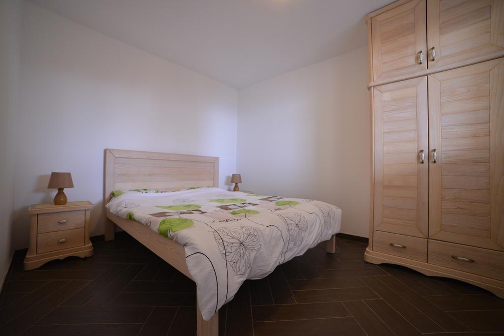 Apartments Kuljace Свети Стефан Екстериор снимка