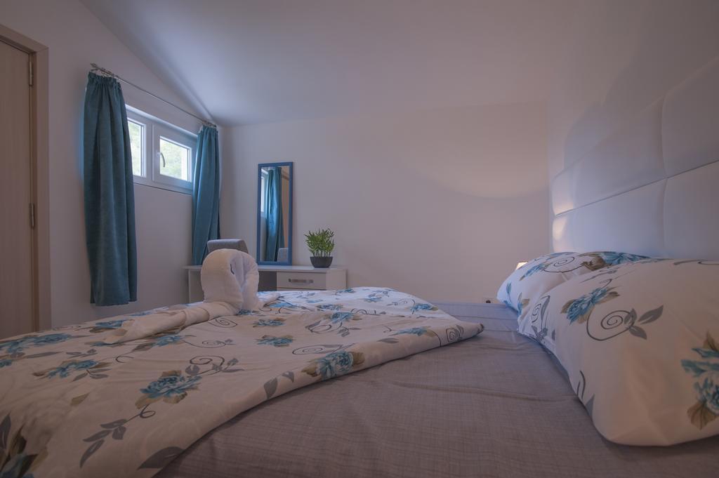Apartments Kuljace Свети Стефан Екстериор снимка