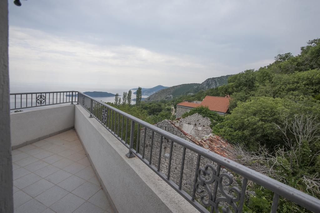 Apartments Kuljace Свети Стефан Екстериор снимка